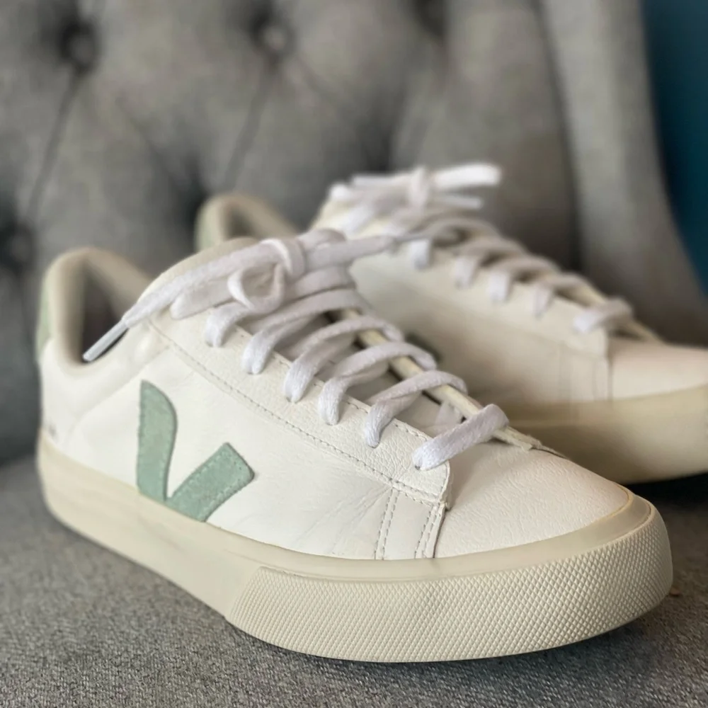 Veja mint and green sneakers - Picture 3 of 6